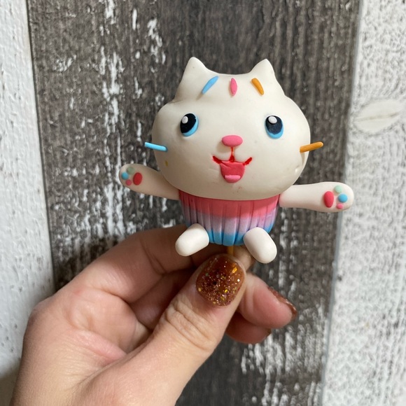 HUGE lot of Gabby’s Dollhouse Party Supplies- HOMEMADE - Picture 4 of 16